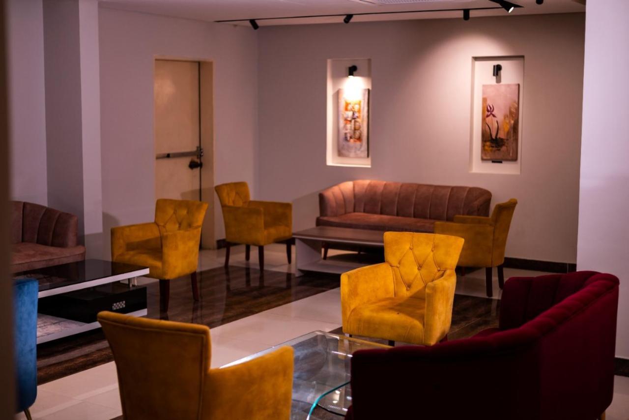 Ahlin Suites Эр-Рияд Экстерьер фото